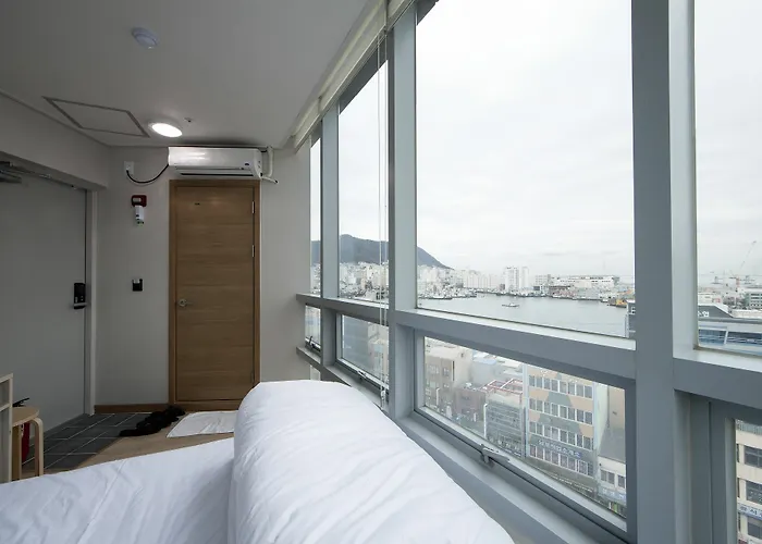 Guest house K-guesthouse Premium Nampo 1 3*